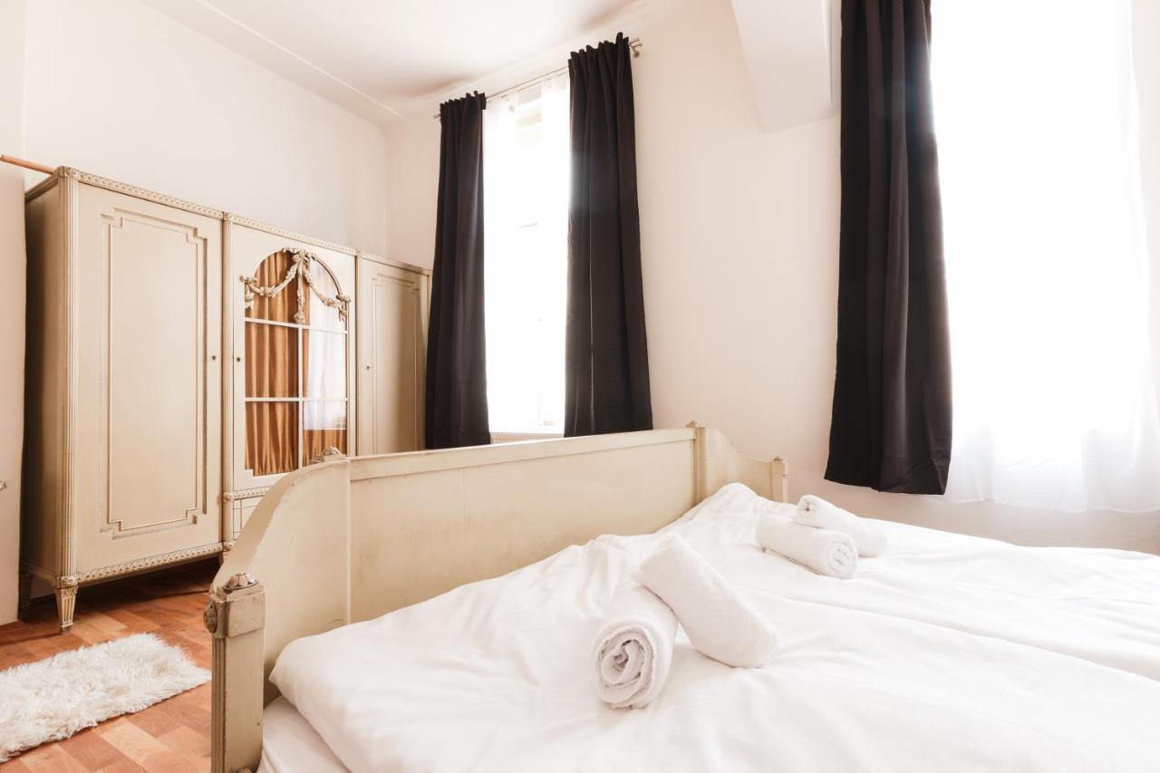 Prague Days - Stylish New Town Apartments エクステリア 写真