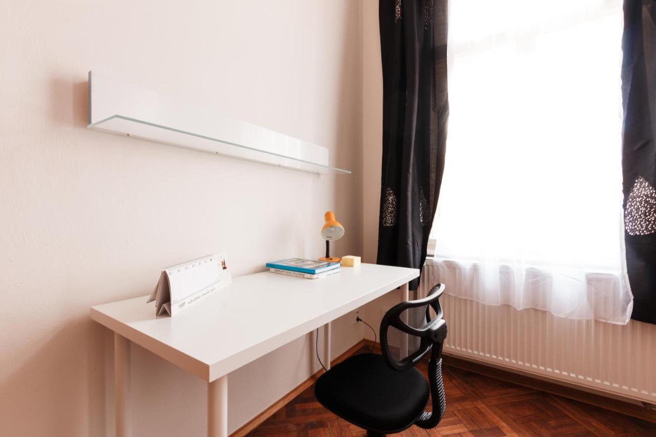 Prague Days - Stylish New Town Apartments エクステリア 写真