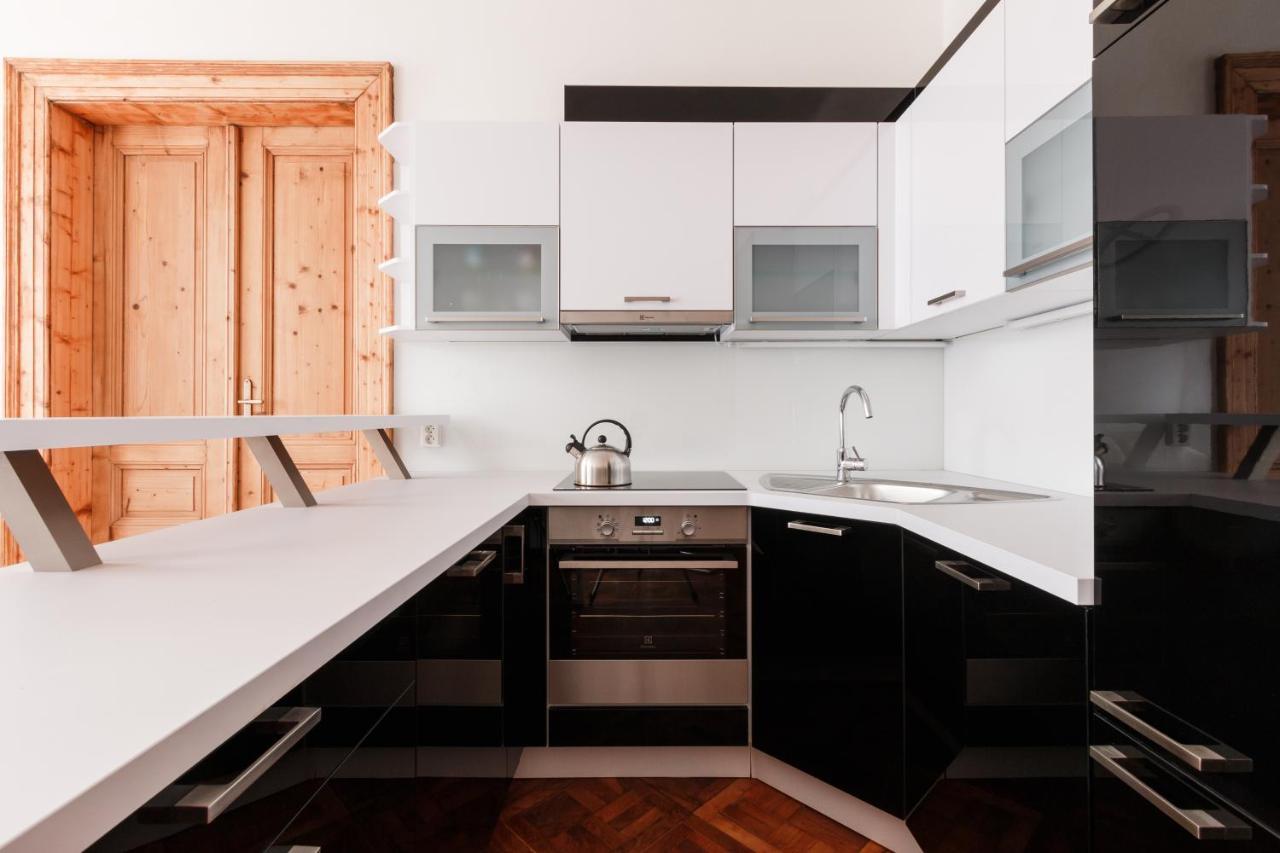 Prague Days - Stylish New Town Apartments エクステリア 写真